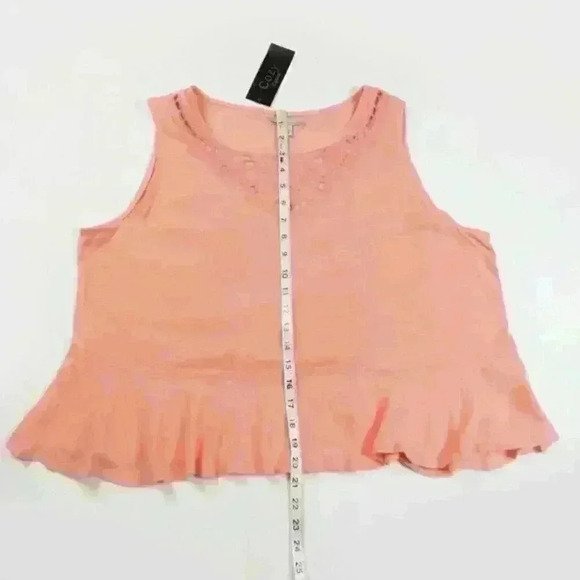 Cutout Sleeveless Top Size Small Embroidered Floral Flowy Boho Peachy Pink NEW - Picture 8 of 8
